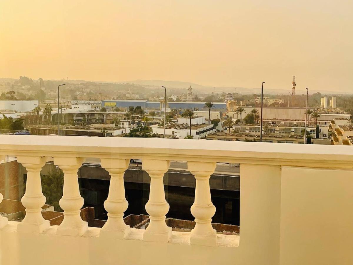 ホテル Jewel Grand Museum & Pyramids View ギーザ エクステリア 写真